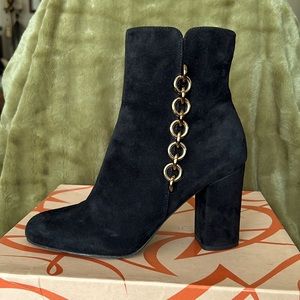 Via Spiga Cynthia Black Suede Boots Size 9